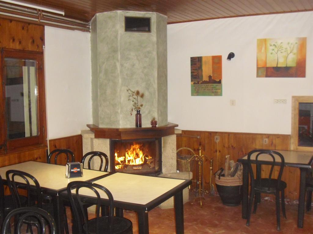 Fonda Domingo Hotel Lles Exterior foto